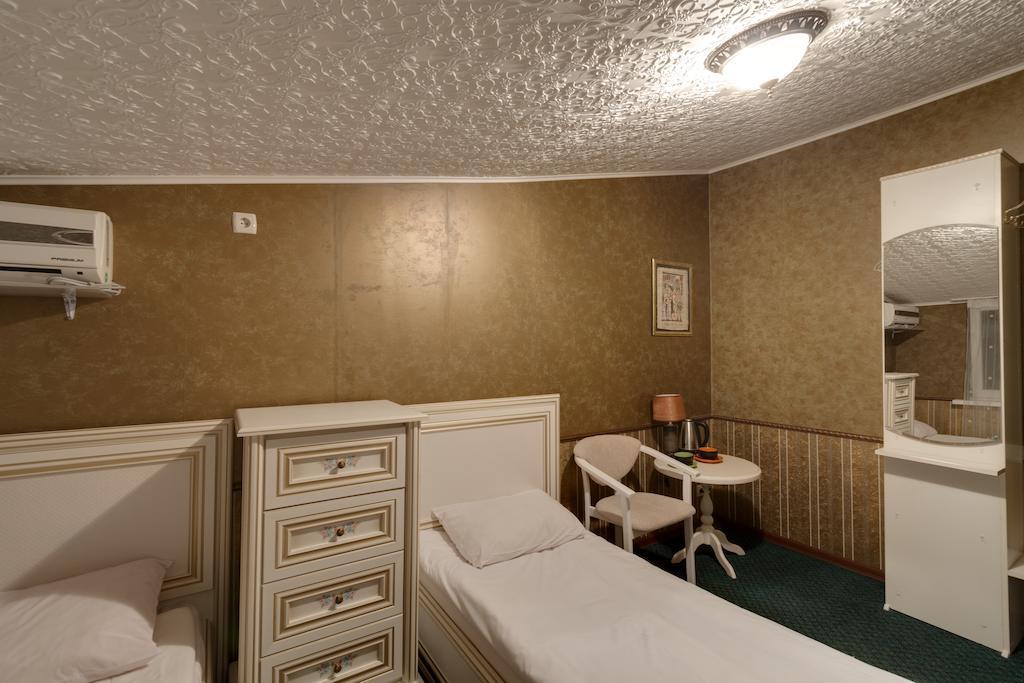 Pokrovsky Kiev Quarto foto