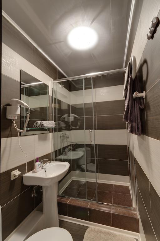 Pokrovsky Kiev Quarto foto